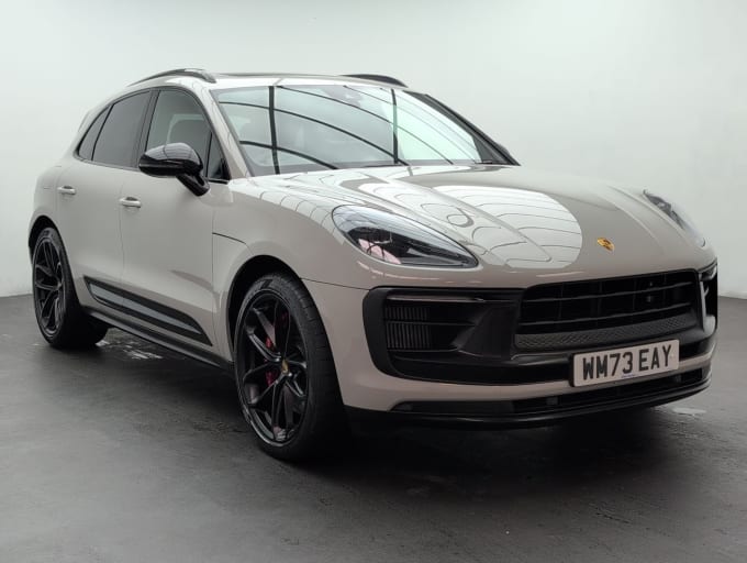 2025 Porsche Macan