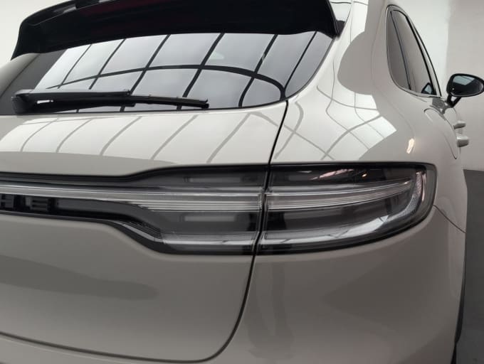 2025 Porsche Macan