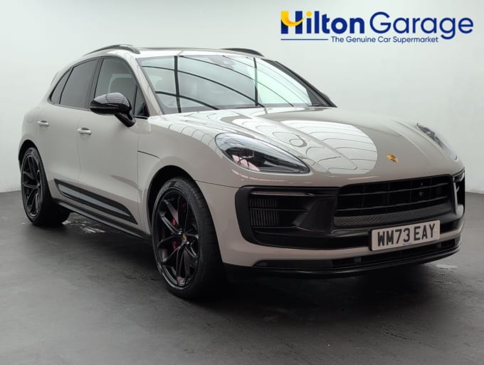 2025 Porsche Macan