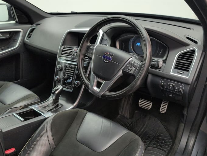 2025 Volvo Xc60