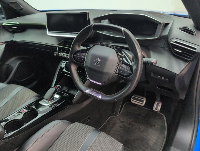 2025 Peugeot E-2008