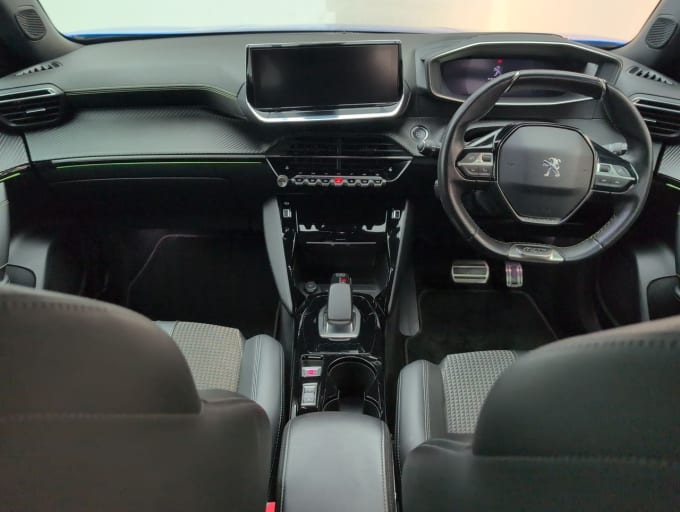2025 Peugeot E-2008