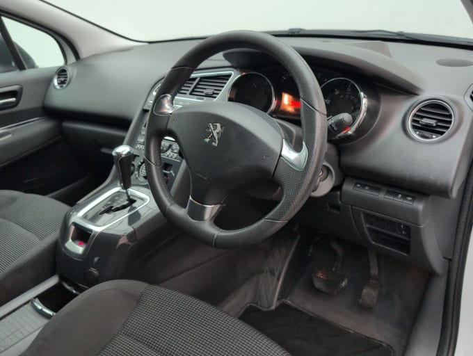 2025 Peugeot 5008