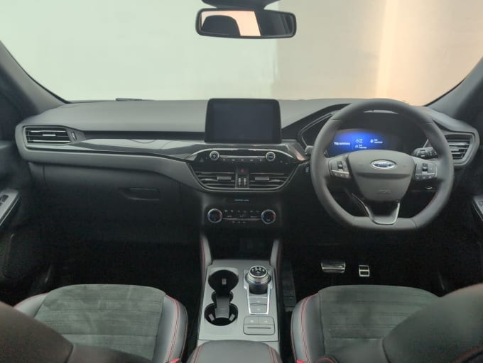 2025 Ford Kuga