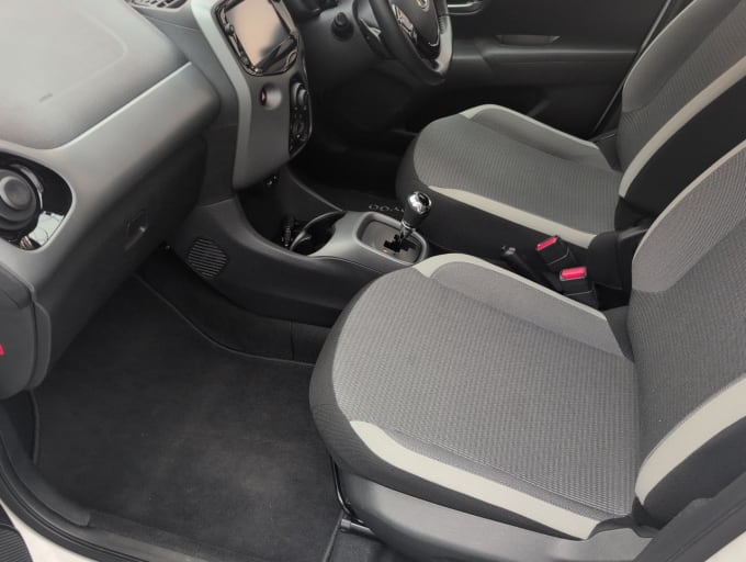 2025 Toyota Aygo