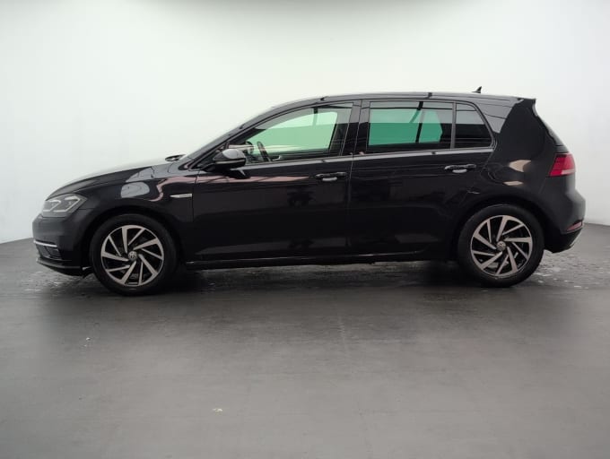 2025 Volkswagen Golf
