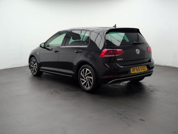 2025 Volkswagen Golf
