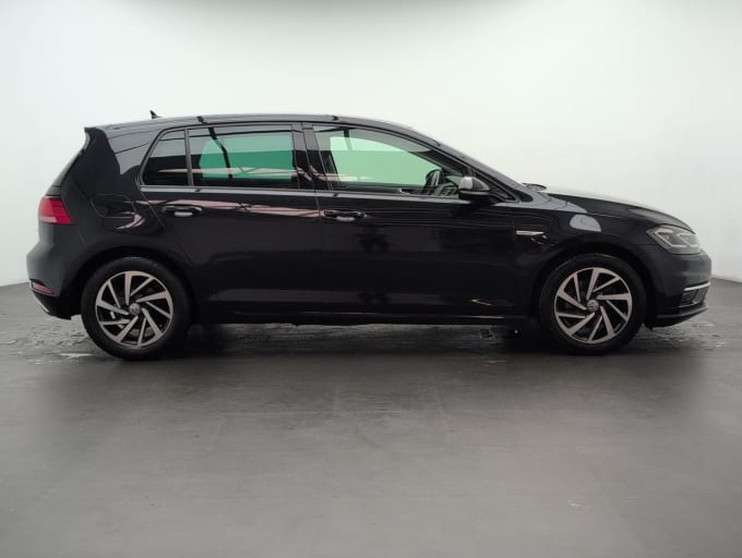 2025 Volkswagen Golf