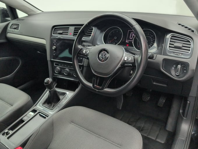 2025 Volkswagen Golf