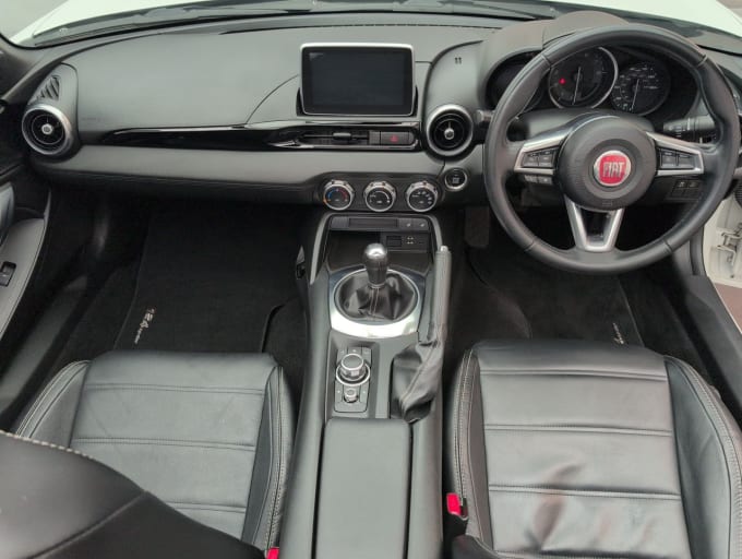 2025 Fiat 124