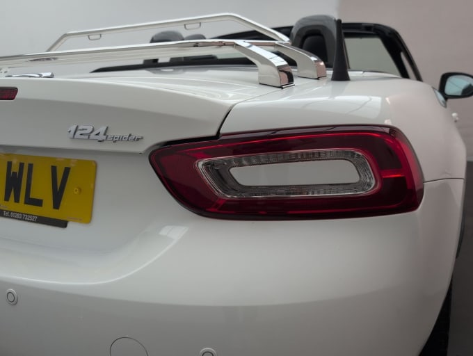 2025 Fiat 124