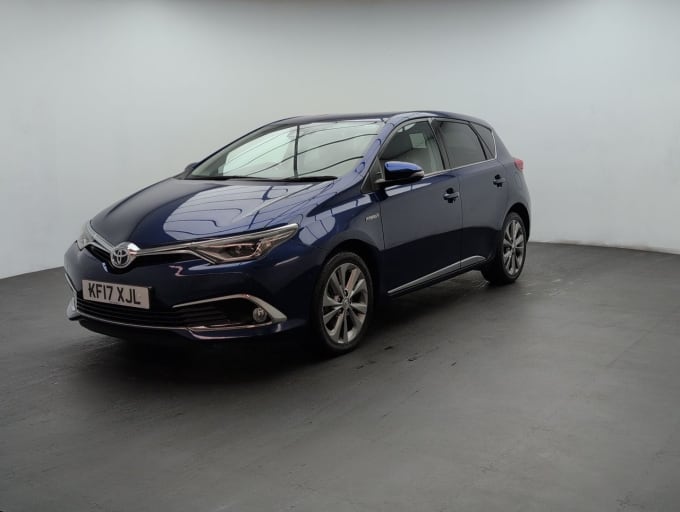2025 Toyota Auris