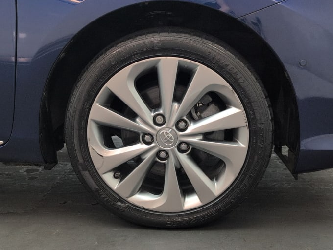 2025 Toyota Auris