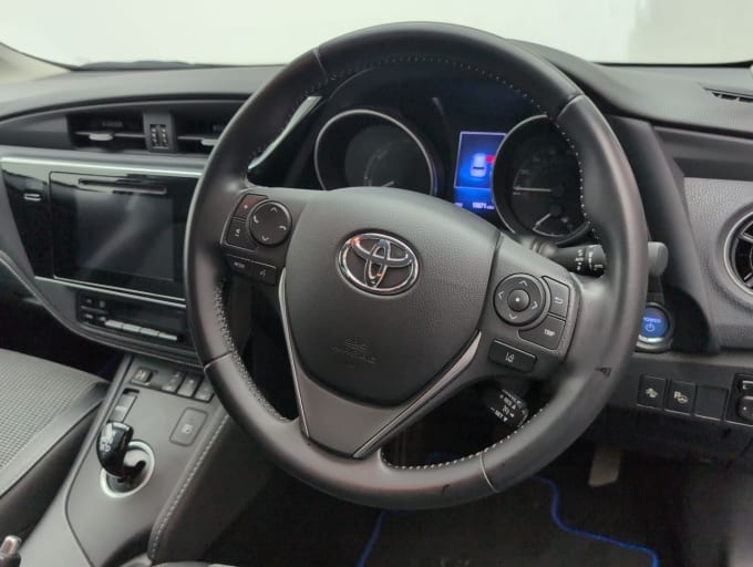 2025 Toyota Auris