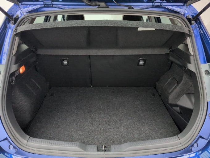2025 Toyota Auris
