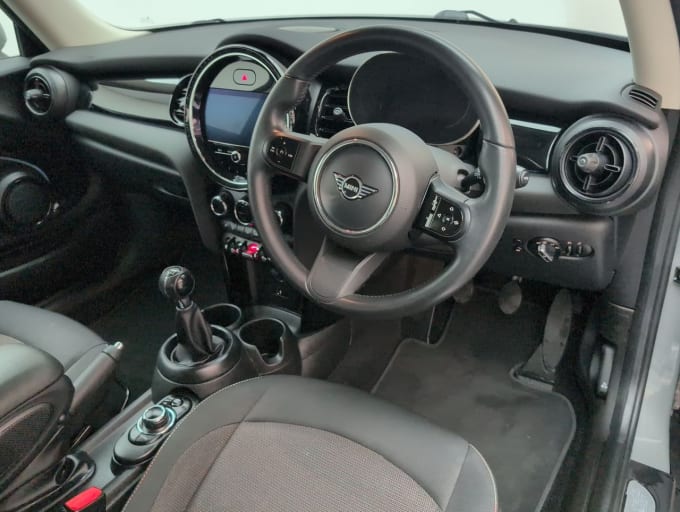 2025 Mini Hatch