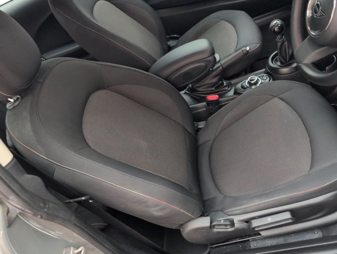 2025 Mini Hatch