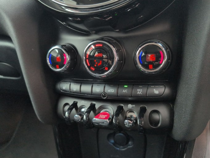 2025 Mini Hatch