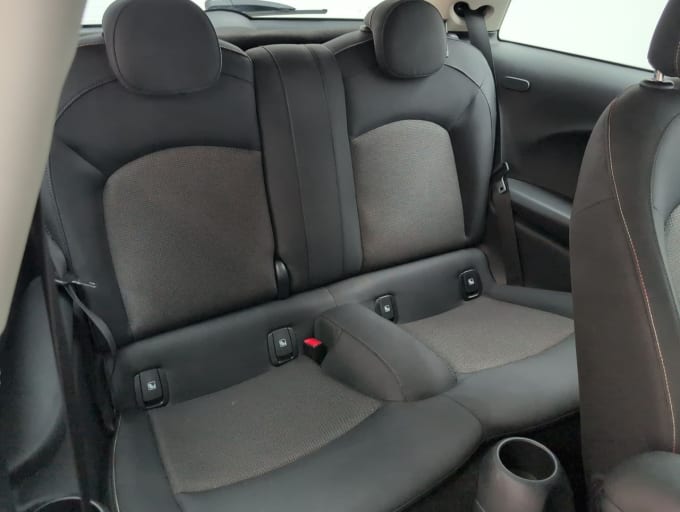 2025 Mini Hatch