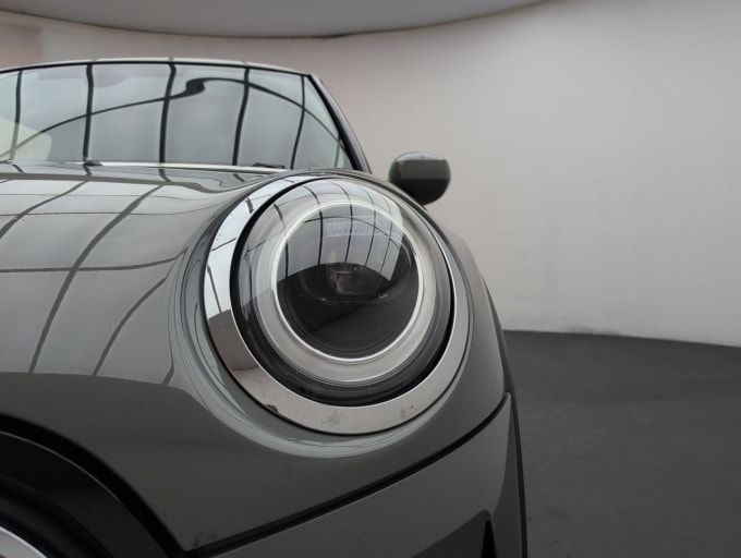 2025 Mini Hatch