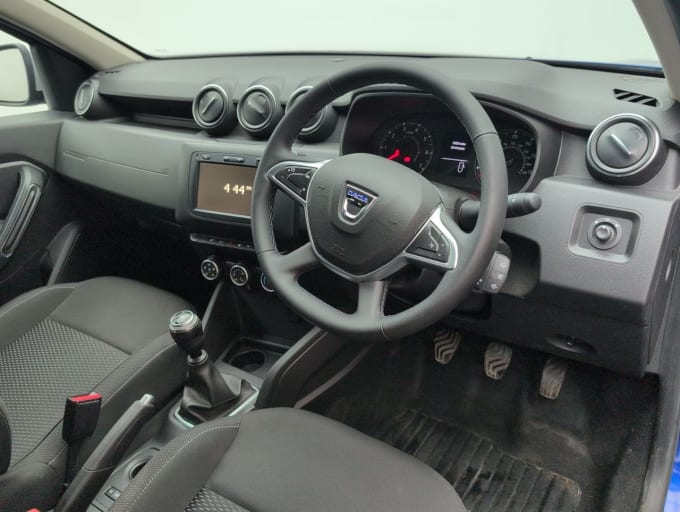 2025 Dacia Duster
