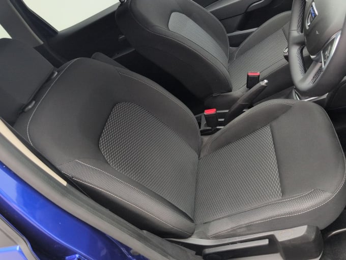2025 Dacia Duster