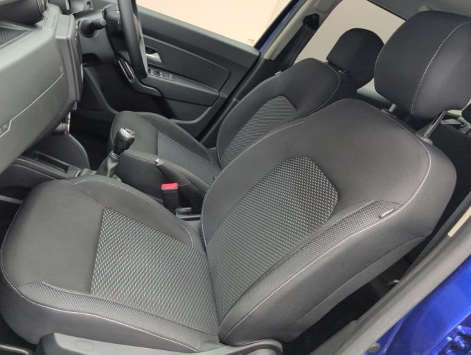 2025 Dacia Duster