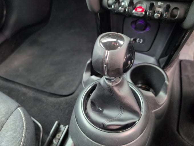2025 Mini Hatch