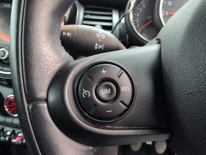 2025 Mini Hatch