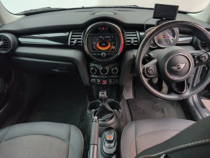 2025 Mini Hatch