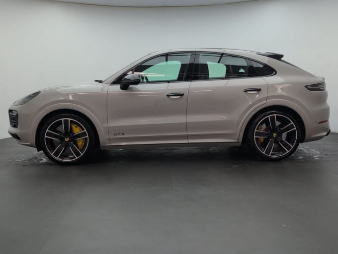 2025 Porsche Cayenne