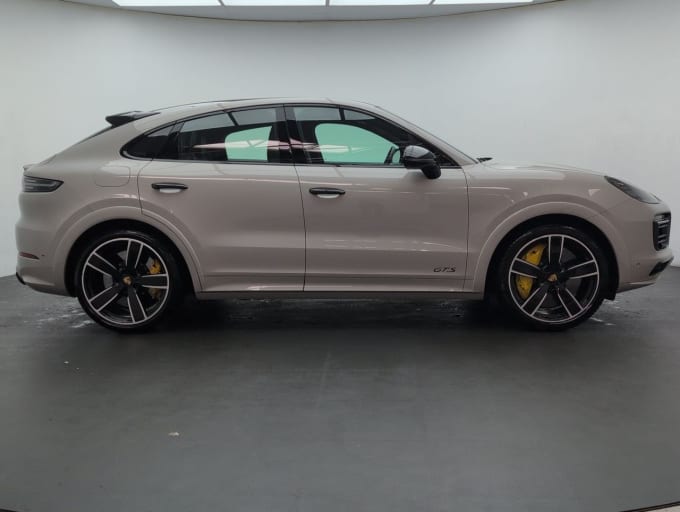 2025 Porsche Cayenne