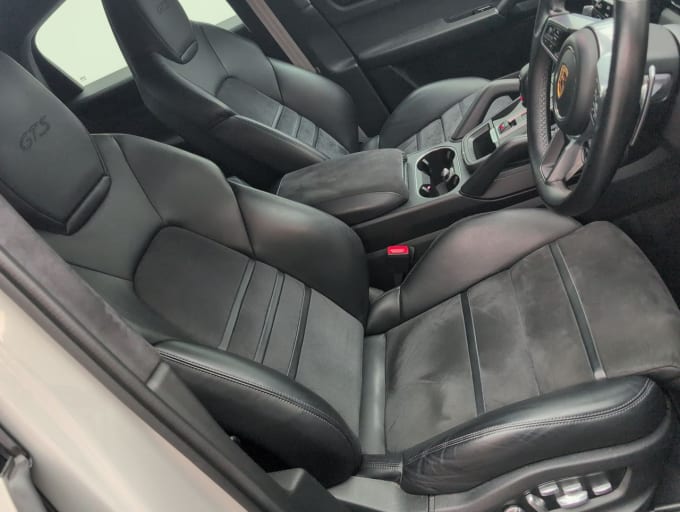 2025 Porsche Cayenne