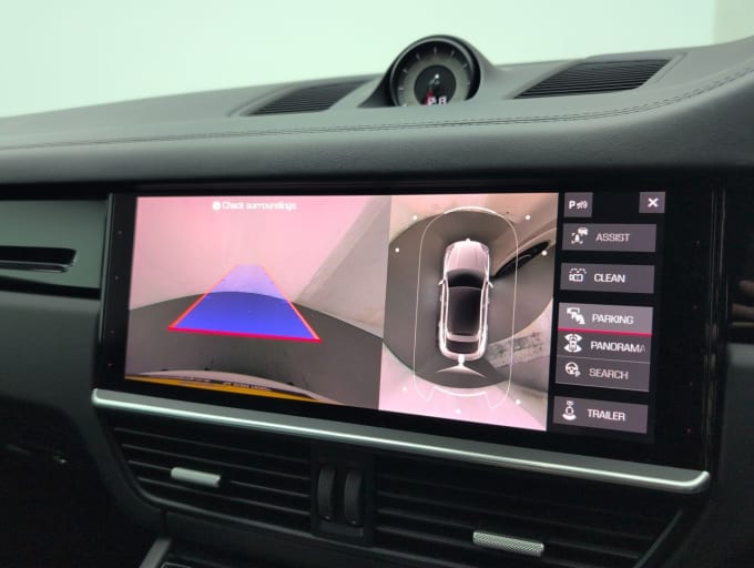 2025 Porsche Cayenne