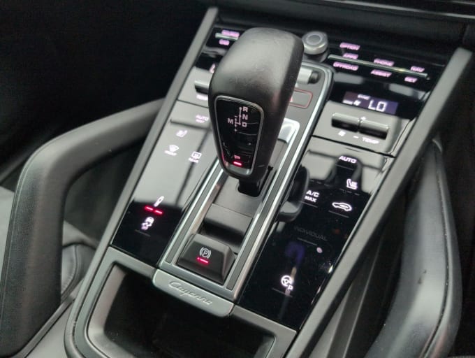 2025 Porsche Cayenne