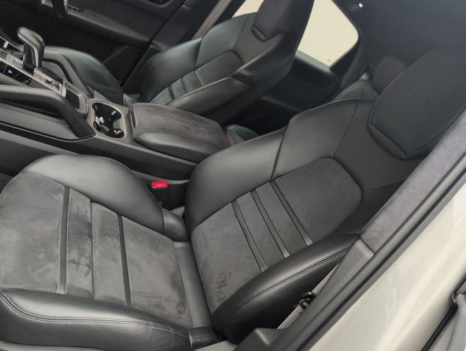 2025 Porsche Cayenne