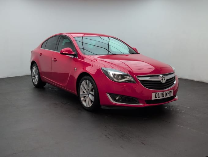 2025 Vauxhall Insignia