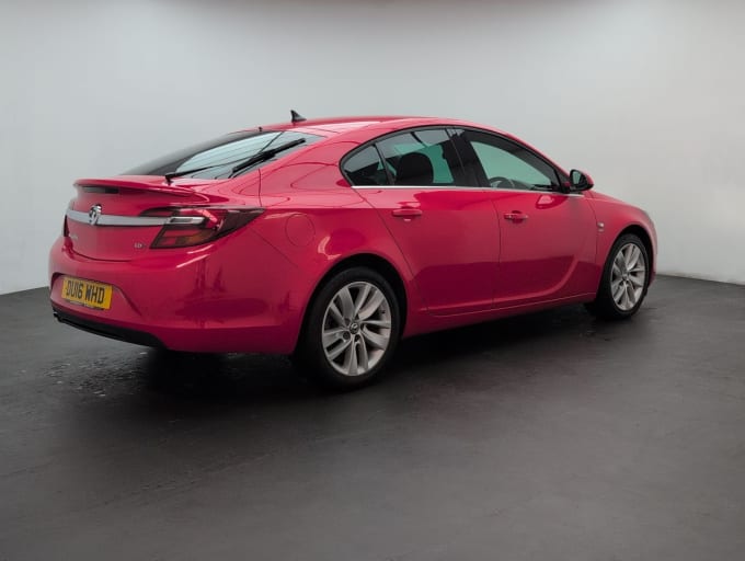 2025 Vauxhall Insignia