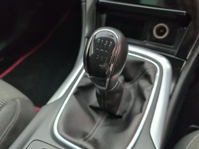 2025 Vauxhall Insignia