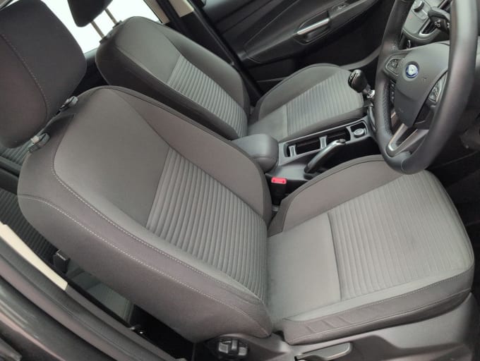 2025 Ford C-max