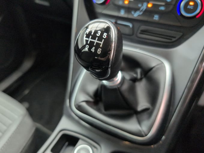 2025 Ford C-max