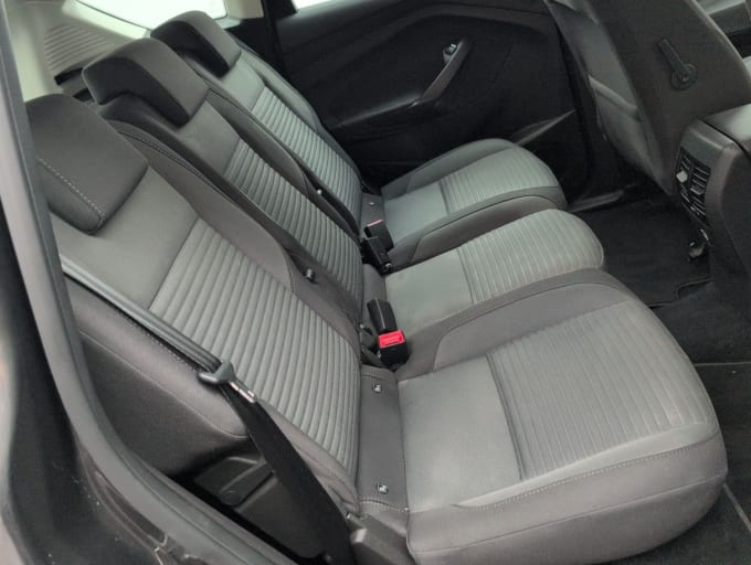 2025 Ford C-max