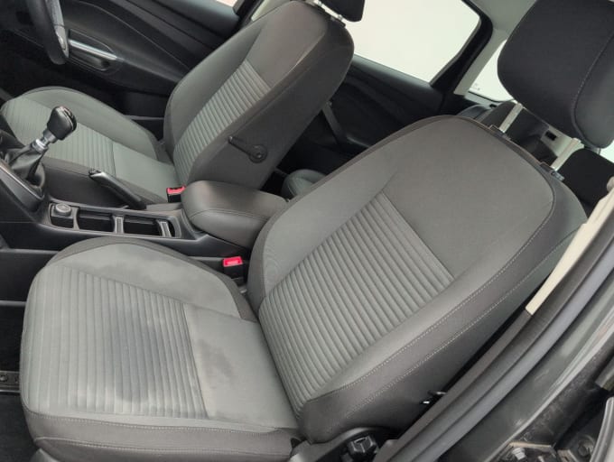 2025 Ford C-max