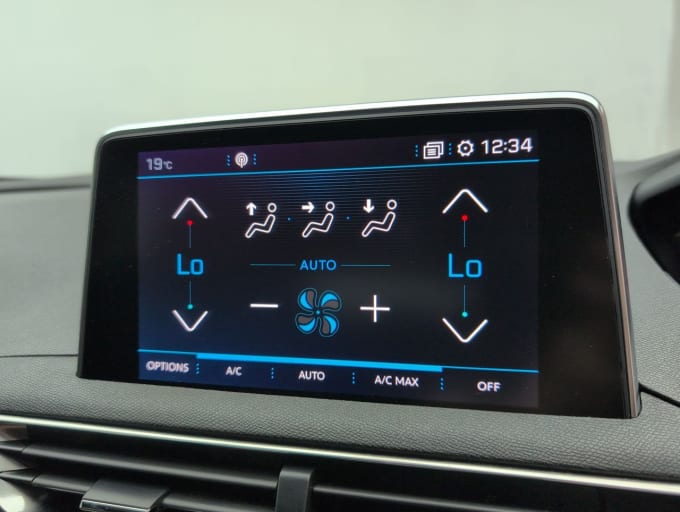 2025 Peugeot 3008