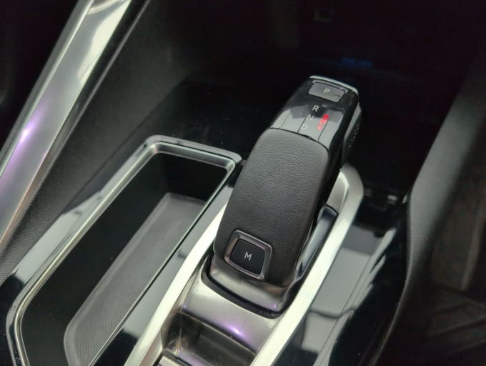 2025 Peugeot 3008