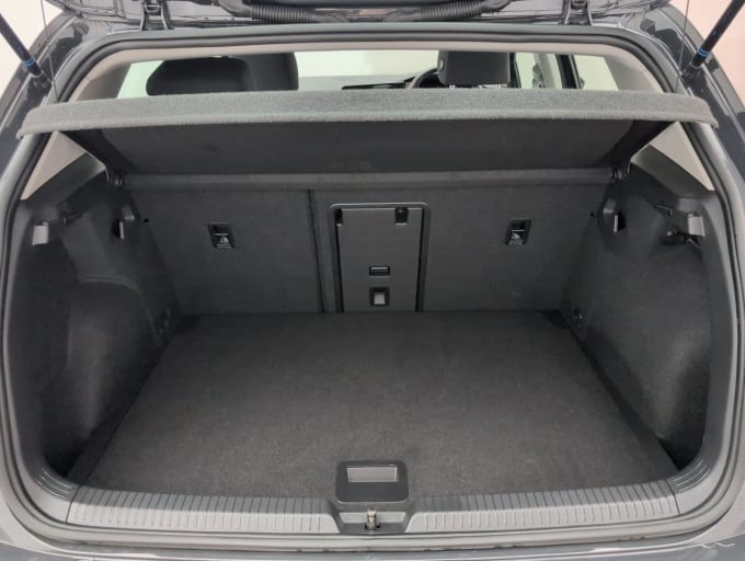 2025 Volkswagen Golf