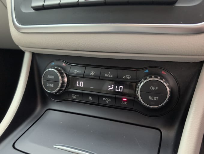 2025 Mercedes-benz Cla