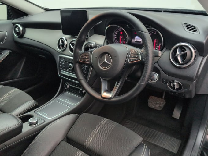 2025 Mercedes-benz Gla Class