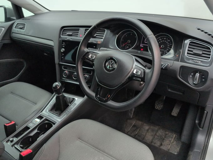 2025 Volkswagen Golf