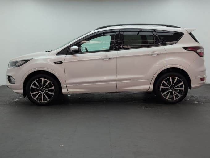 2025 Ford Kuga